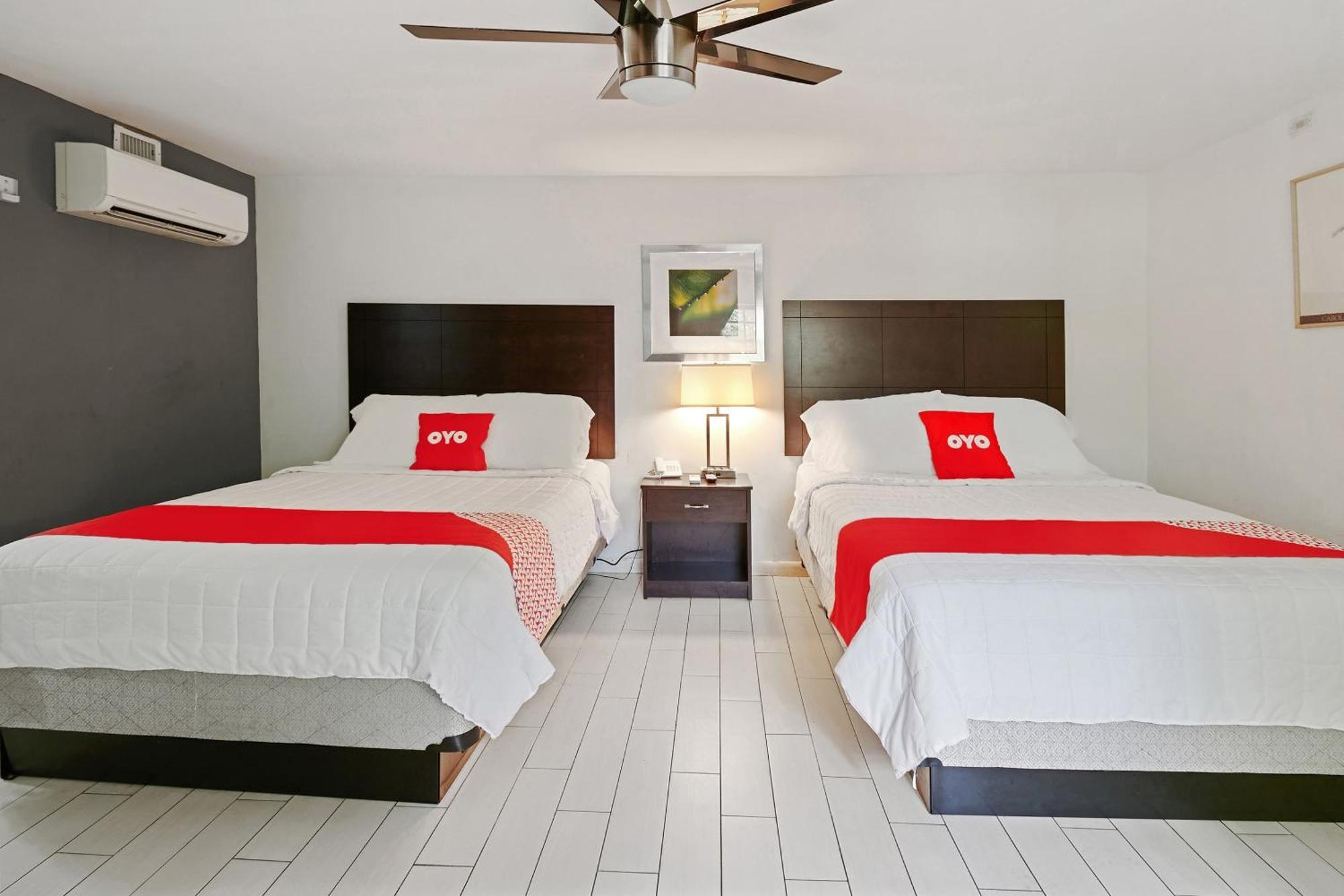 Oyo Hotel Coral Gables - Miami Airport Экстерьер фото