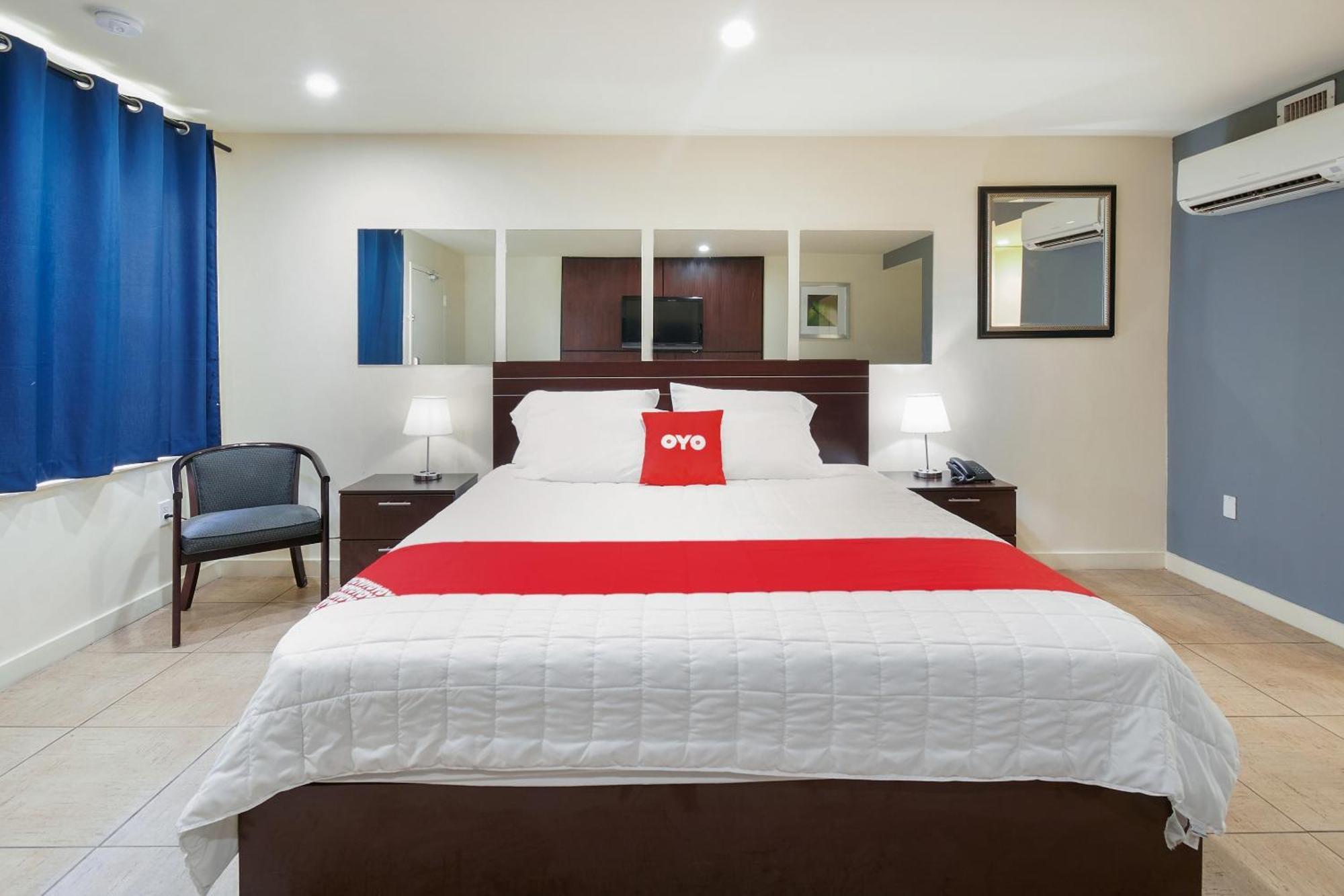 Oyo Hotel Coral Gables - Miami Airport Экстерьер фото