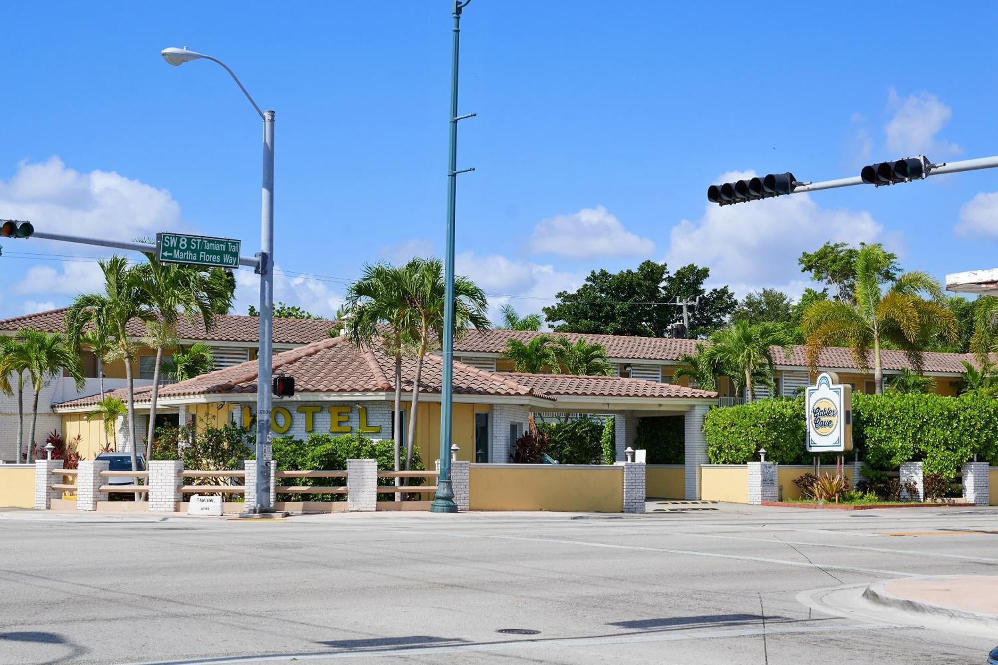 Oyo Hotel Coral Gables - Miami Airport Экстерьер фото